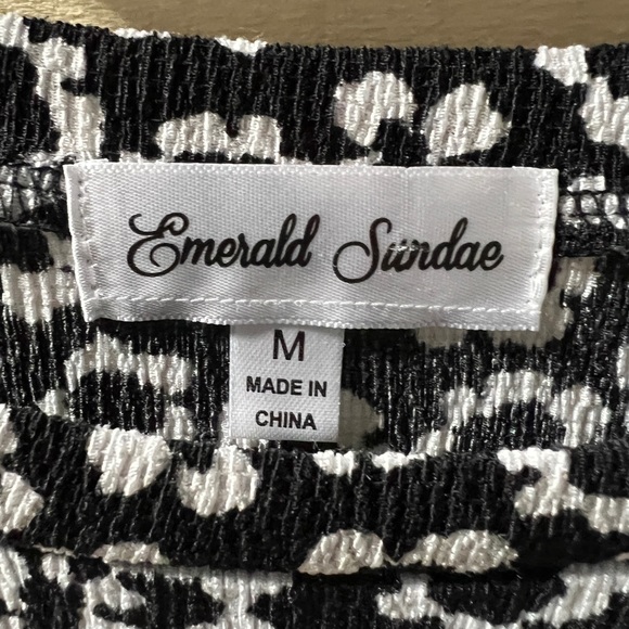 Emerald Sundae smocked sz M black and white dress - Picture 4 of 7